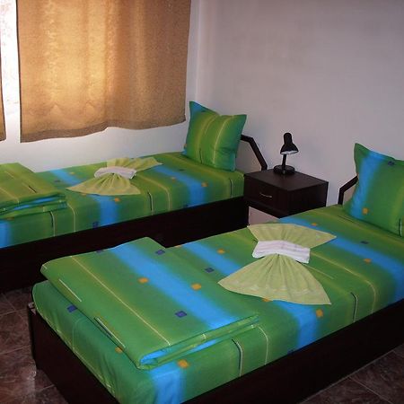 Georgievi Guest House Pomorie Exterior foto